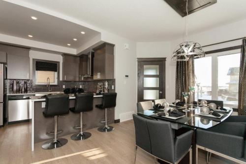 7715B.181Ave-37