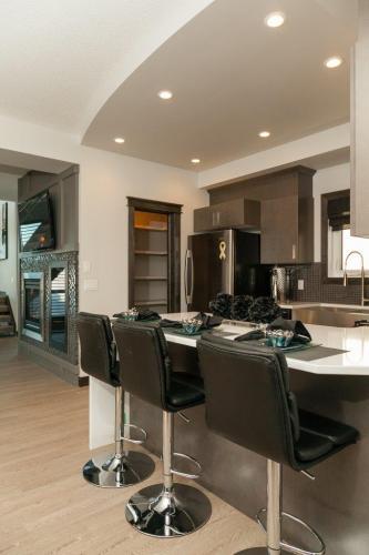 7715B.181Ave-9