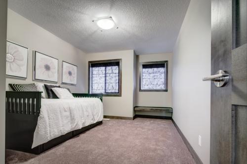 270A4522 3 4 5 6 7 8Realistic